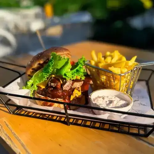 Beef BBQ Burger